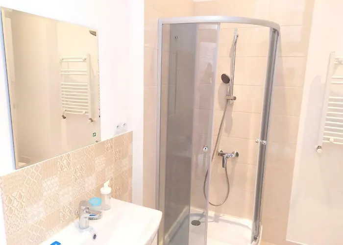 Daire Old Town Mystery- *